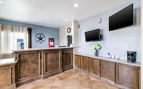 Rodeway Inn & Suites Port Arthur - Groves 2*